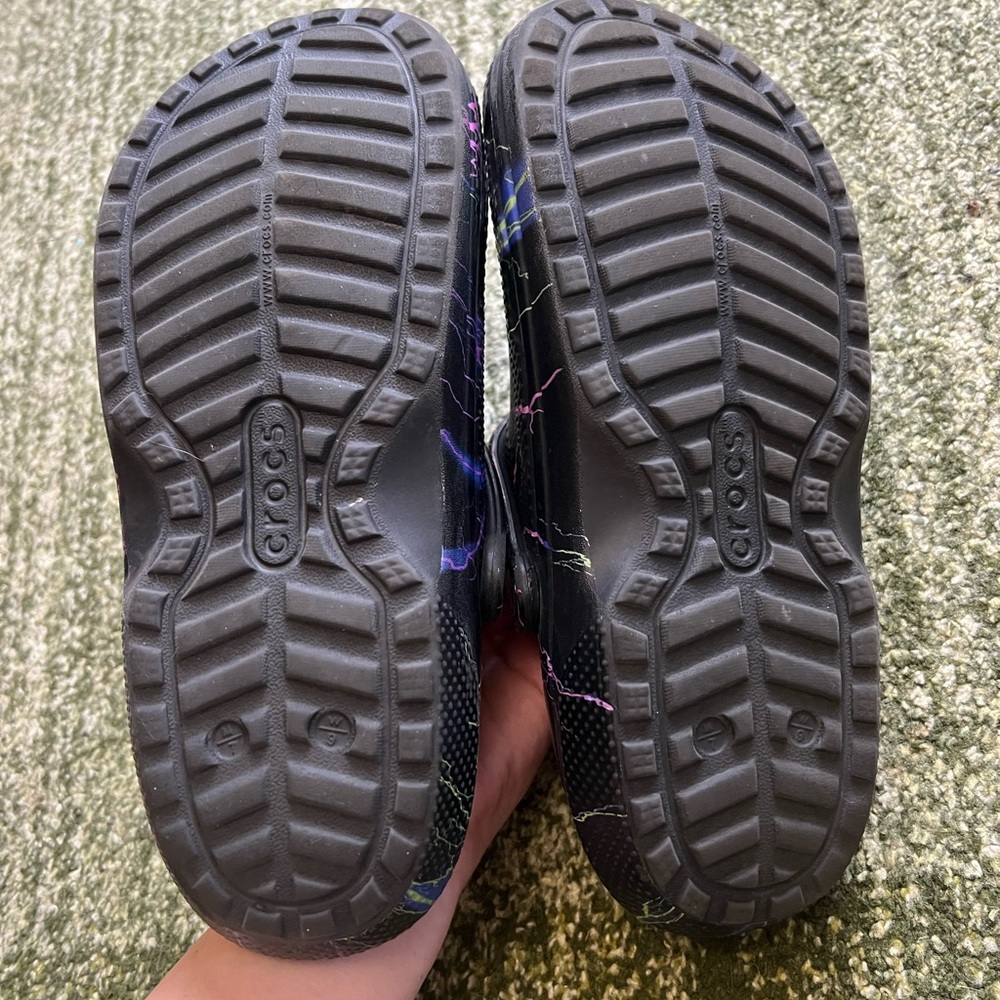 lightning crocs - Picture 2 of 2
